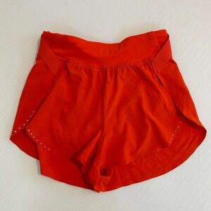 Lululemon Fast and Free Shorts 2” Airflow in Mini Solae Orange color Size 2